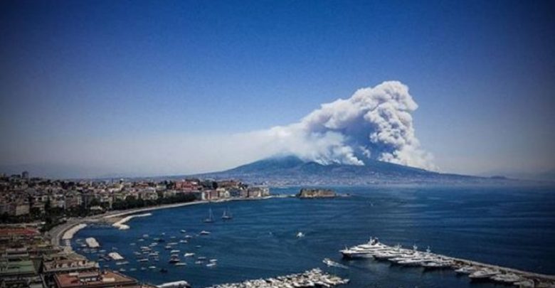 Napoli, Vesuvio