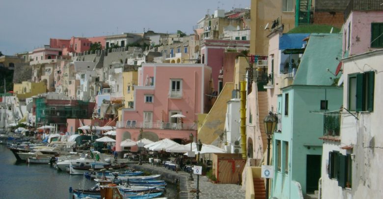 Procida panorama dalla Corricella (foto di Martina Cicalese)Copyright2015.Sevensalerno