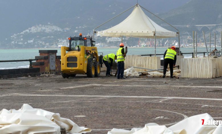 gazebo-smontati-Torrione-Salerno-Fotoreporter G.Gambardella per Sevensalerno