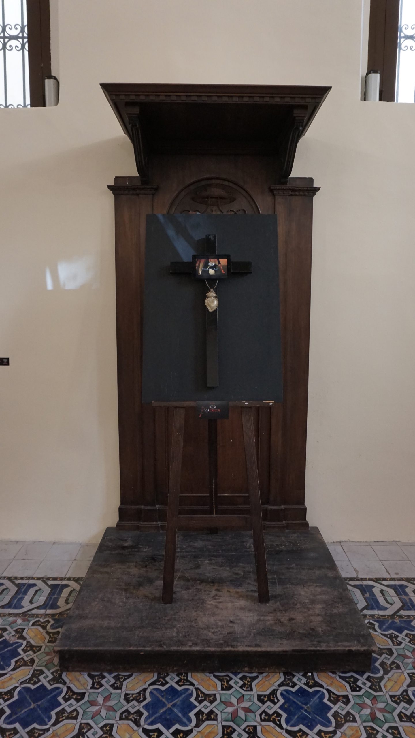 Mostra Nel Segno della Croce & Via Crucis 2020