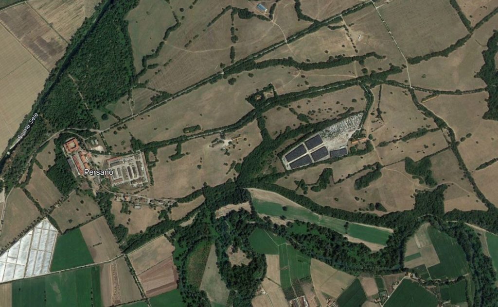 Persano, Cava per Rifiuti, foto da Google Earth