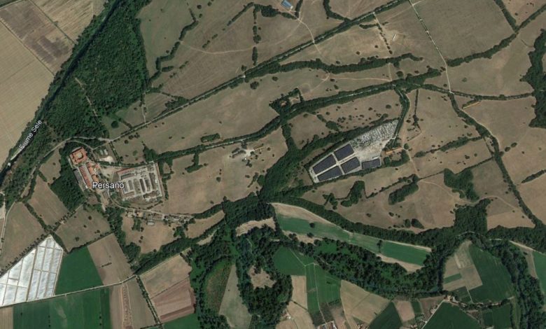 Persano, Cava per Rifiuti, foto da Google Earth