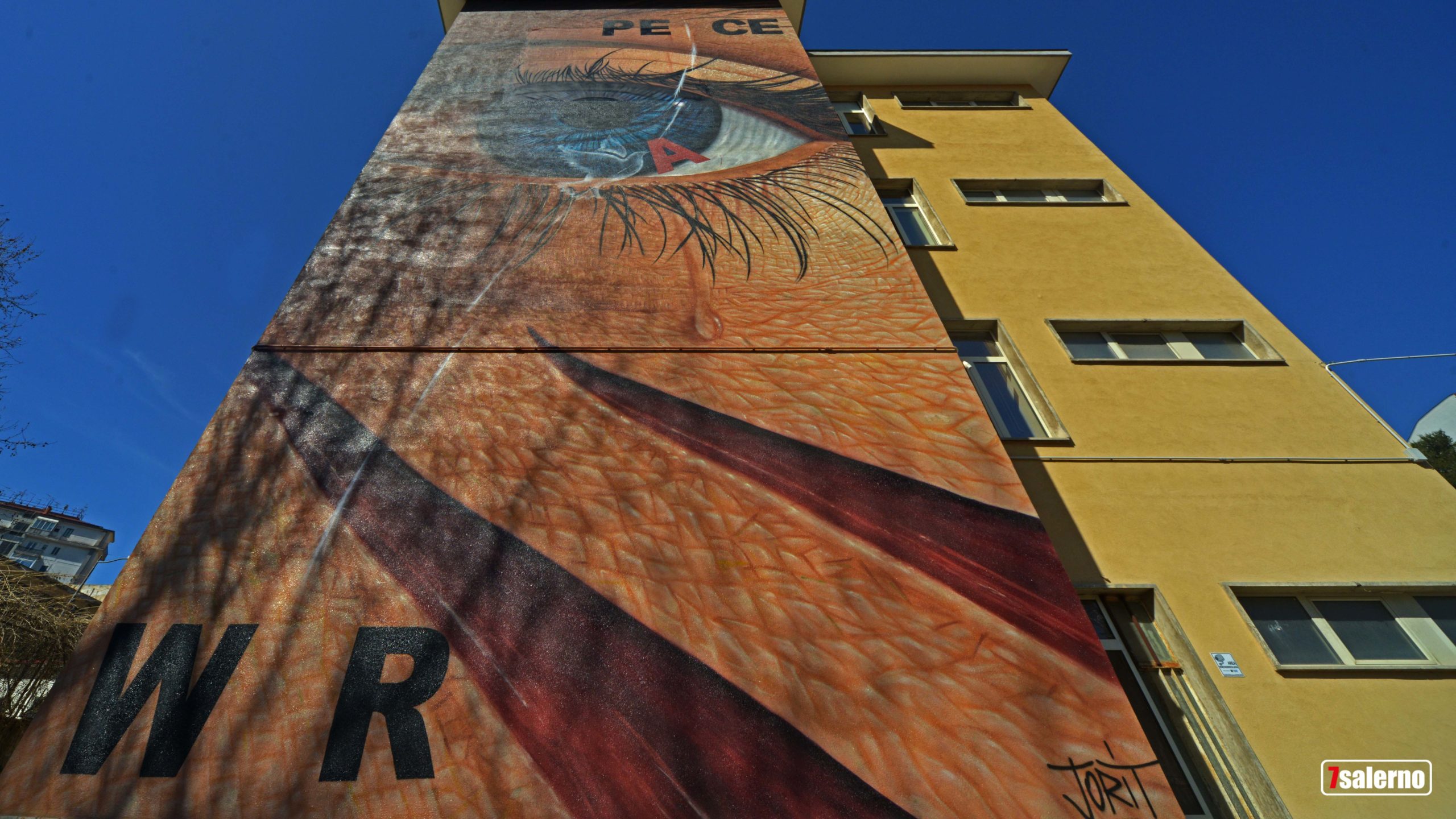 Il murales di Jorit. Fotoreporter G.Gambardella per Sevensalerno